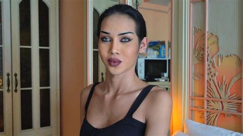 ladyboy itim|Ladyboy Itim Blows Guys Dick And Gets Ass Barebacked.